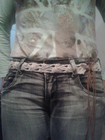 cinturon telido con amarra de gamuza $1.500